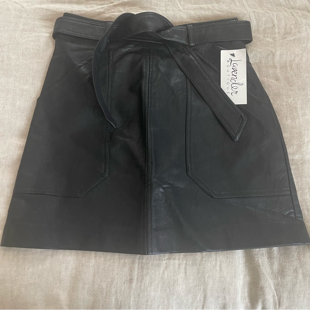 Faux leather mini skirt